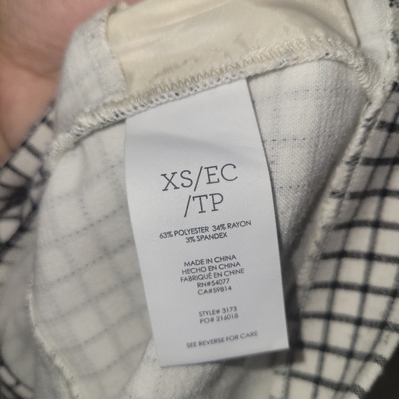 Cabi Windowpane Plaid Jacket with Shoulder Pads - Picture 14 of 16